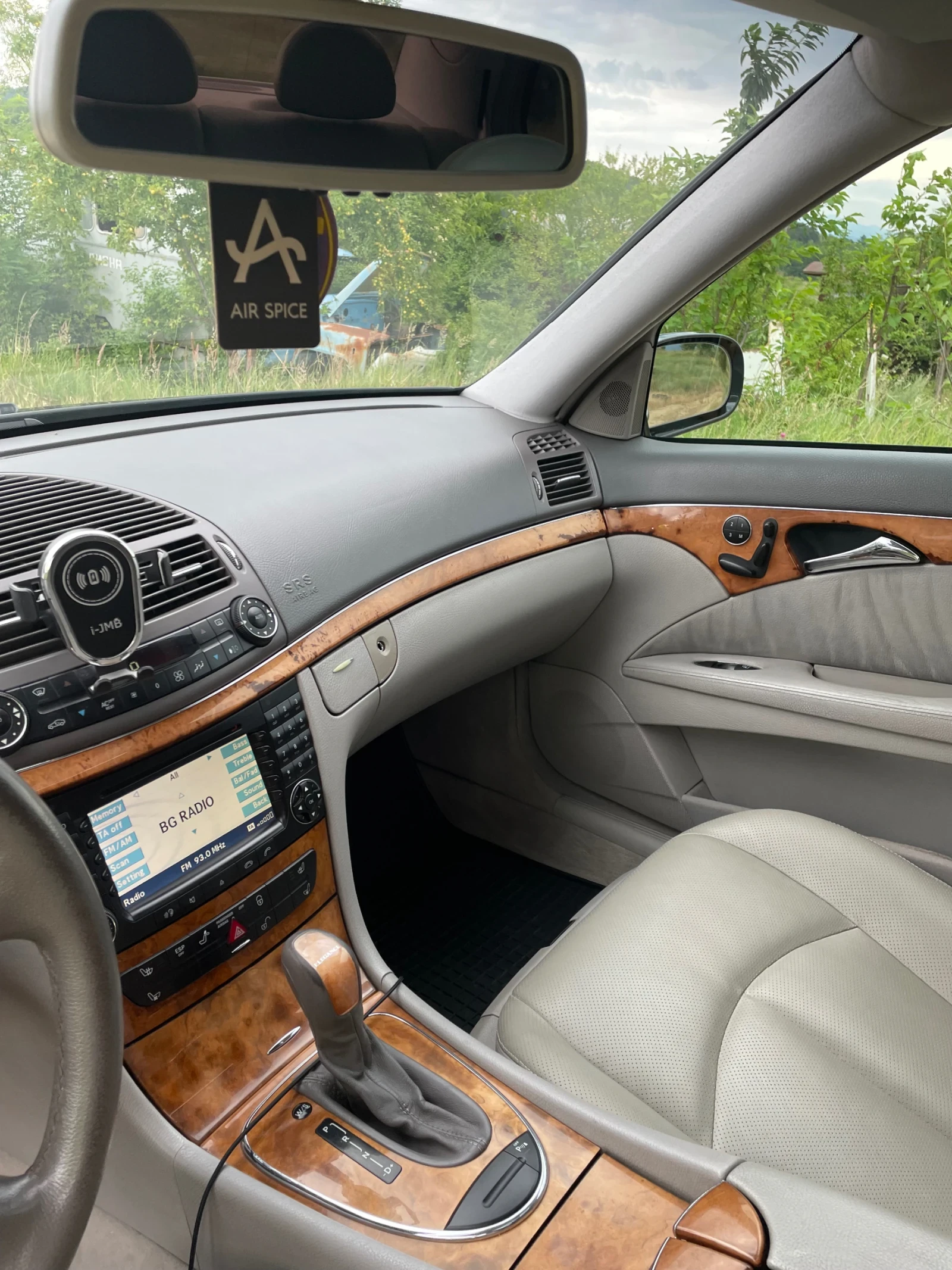 Mercedes-Benz E 270, снимка 13 - Автомобили и джипове - 55137218
