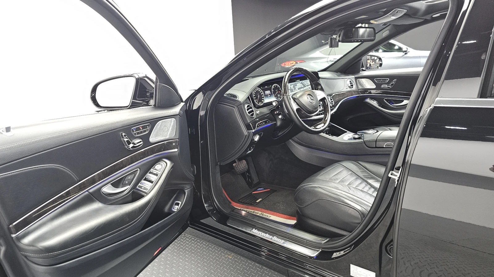 Mercedes-Benz S 500 SOFT CLOSE* HUD* ЕЛ. БАГАЖНИК* 360* КРАЙНА ЦЕНА, снимка 10 - Автомобили и джипове - 55237037