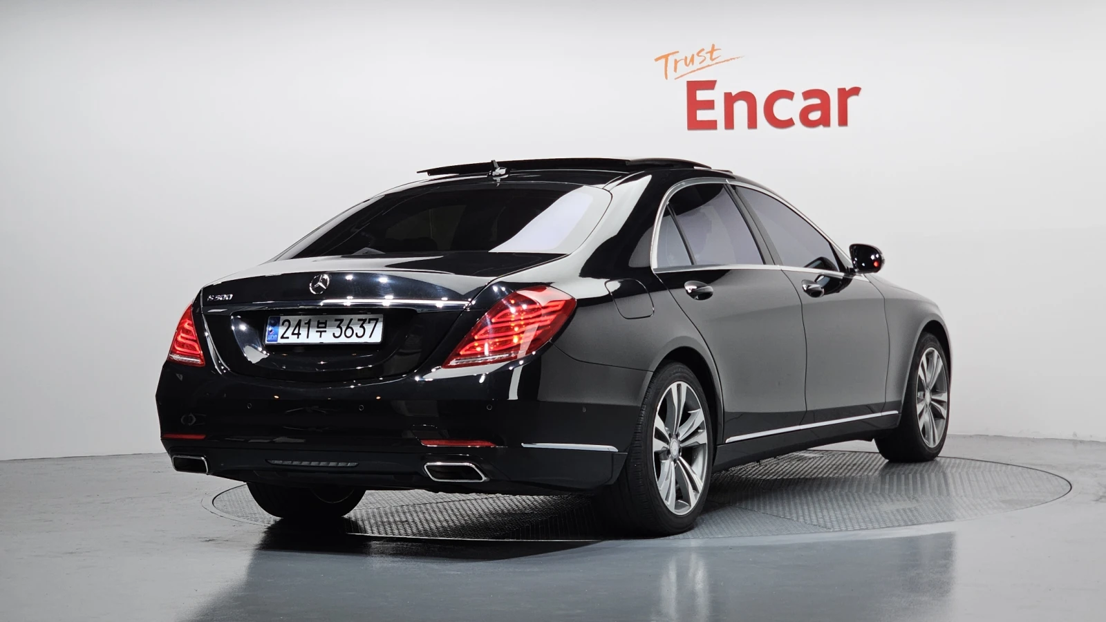 Mercedes-Benz S 500 SOFT CLOSE* HUD* ЕЛ. БАГАЖНИК* 360* КРАЙНА ЦЕНА, снимка 2 - Автомобили и джипове - 55237037