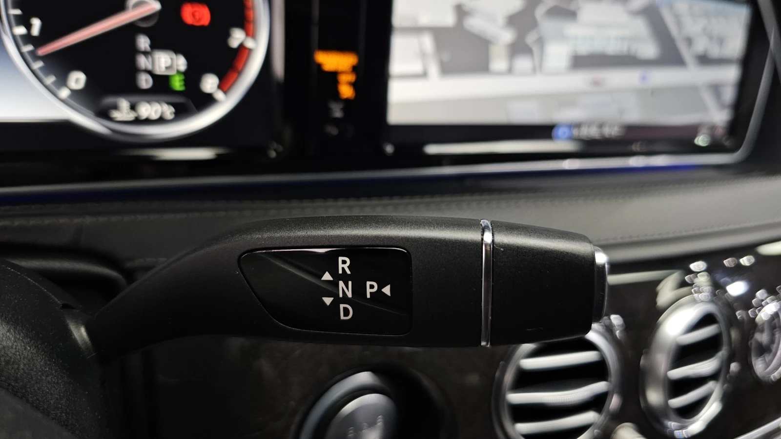 Mercedes-Benz S 500 SOFT CLOSE* HUD* ЕЛ. БАГАЖНИК* 360* КРАЙНА ЦЕНА, снимка 9 - Автомобили и джипове - 55237037