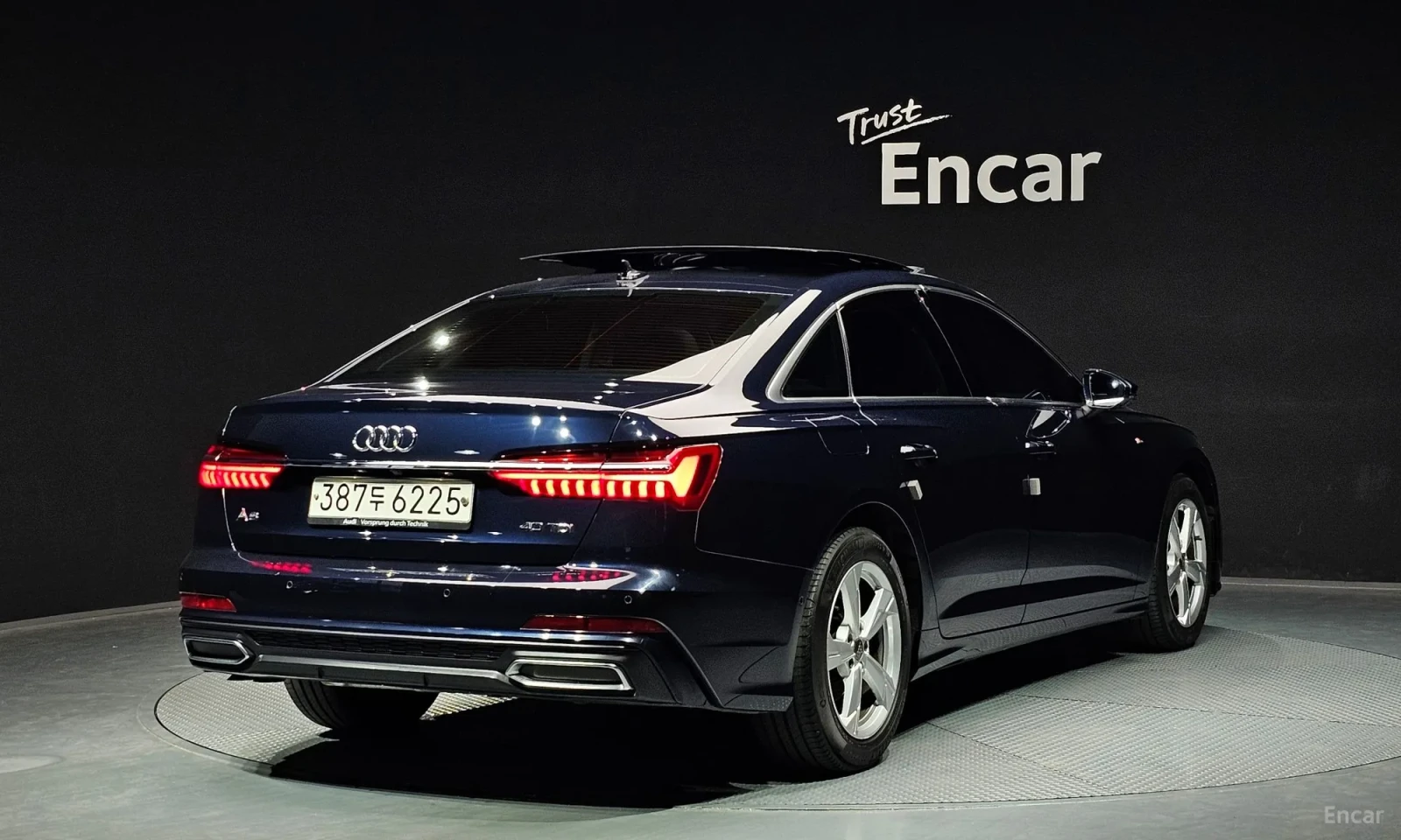 Audi A6 C8* CENA DO BG* TOP OFERTA* OBDUX* PODGREV* UNIKAT, снимка 2 - Автомобили и джипове - 55429667