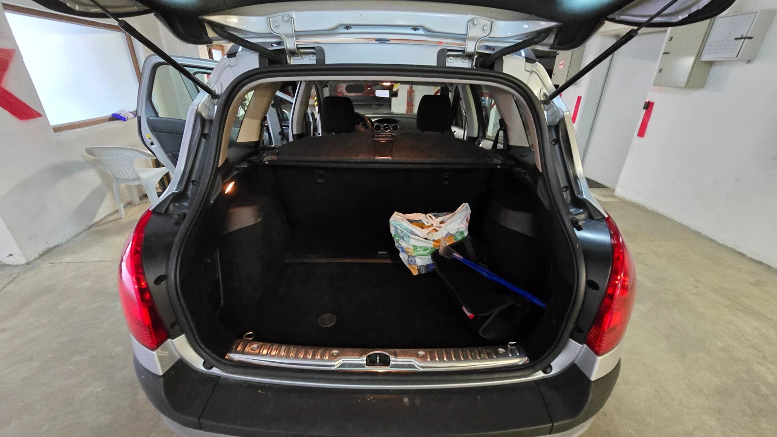 Peugeot 308 SW, снимка 10 - Автомобили и джипове - 55793298