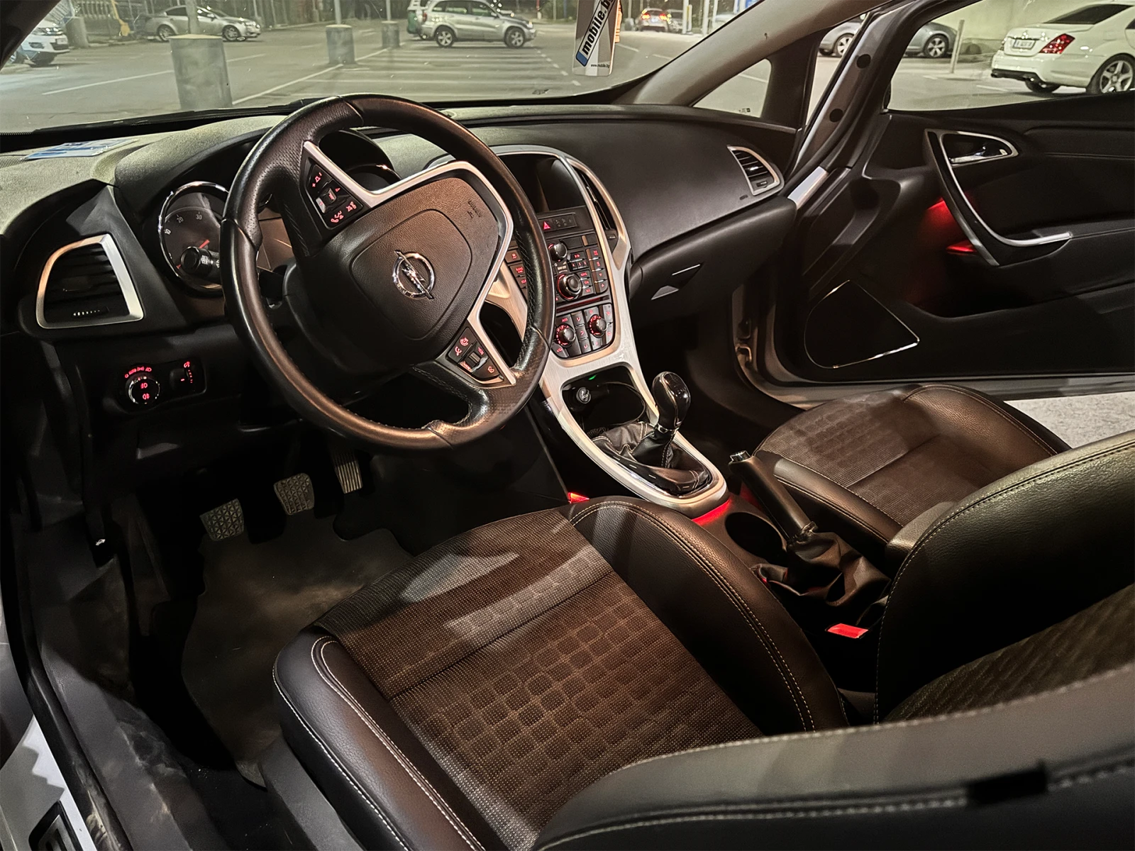 Opel Astra GTC 2.0 CDTI, снимка 5 - Автомобили и джипове - 56153314