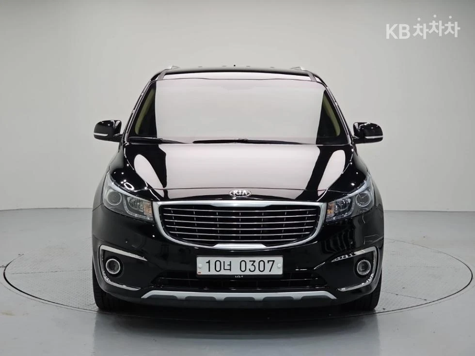 Kia Carnival LIMOUSINE VIP\ПРЕЗИДЕНТСКИ СЕДАЛКИ, снимка 2 - Автомобили и джипове - 56326870