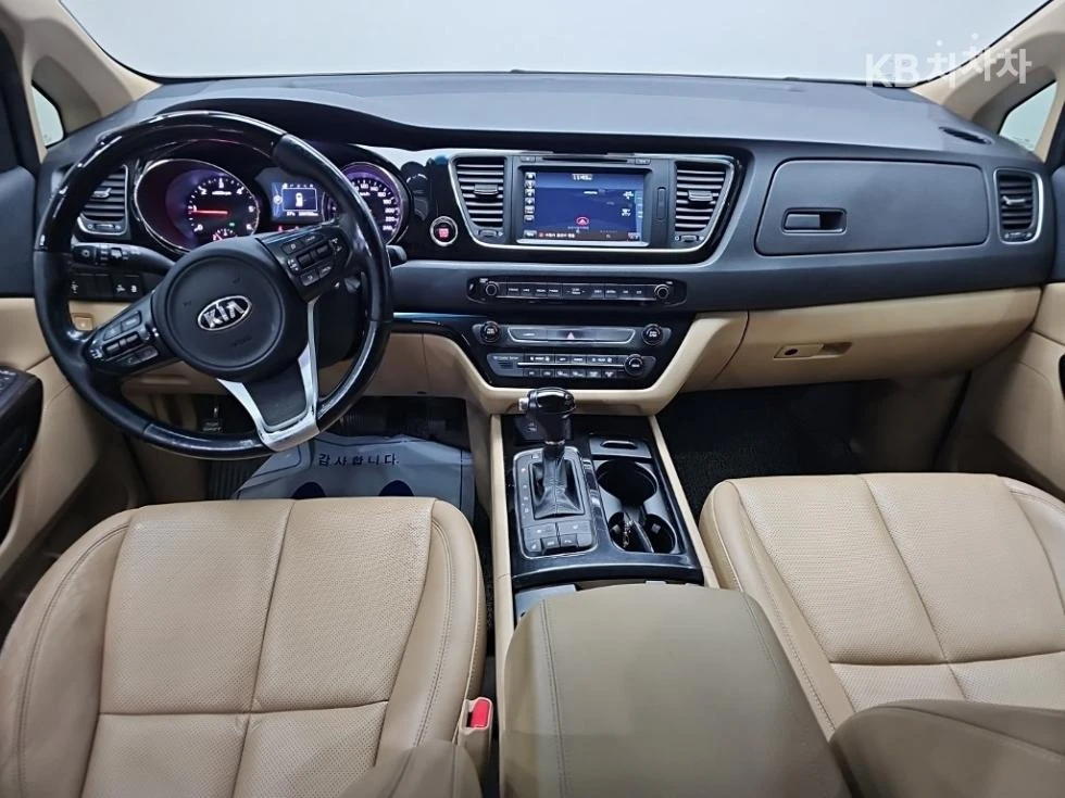 Kia Carnival LIMOUSINE VIP\ПРЕЗИДЕНТСКИ СЕДАЛКИ, снимка 7 - Автомобили и джипове - 56326870
