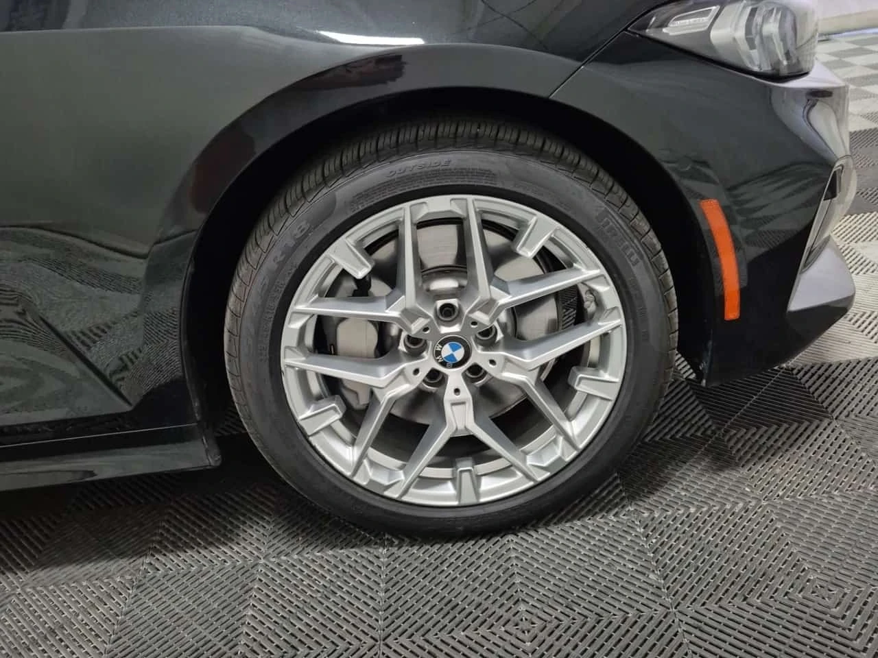 BMW 330 * 330i xDrive * CARFAX * ����� �� ����������� | Mobile.bg � ����������� 16