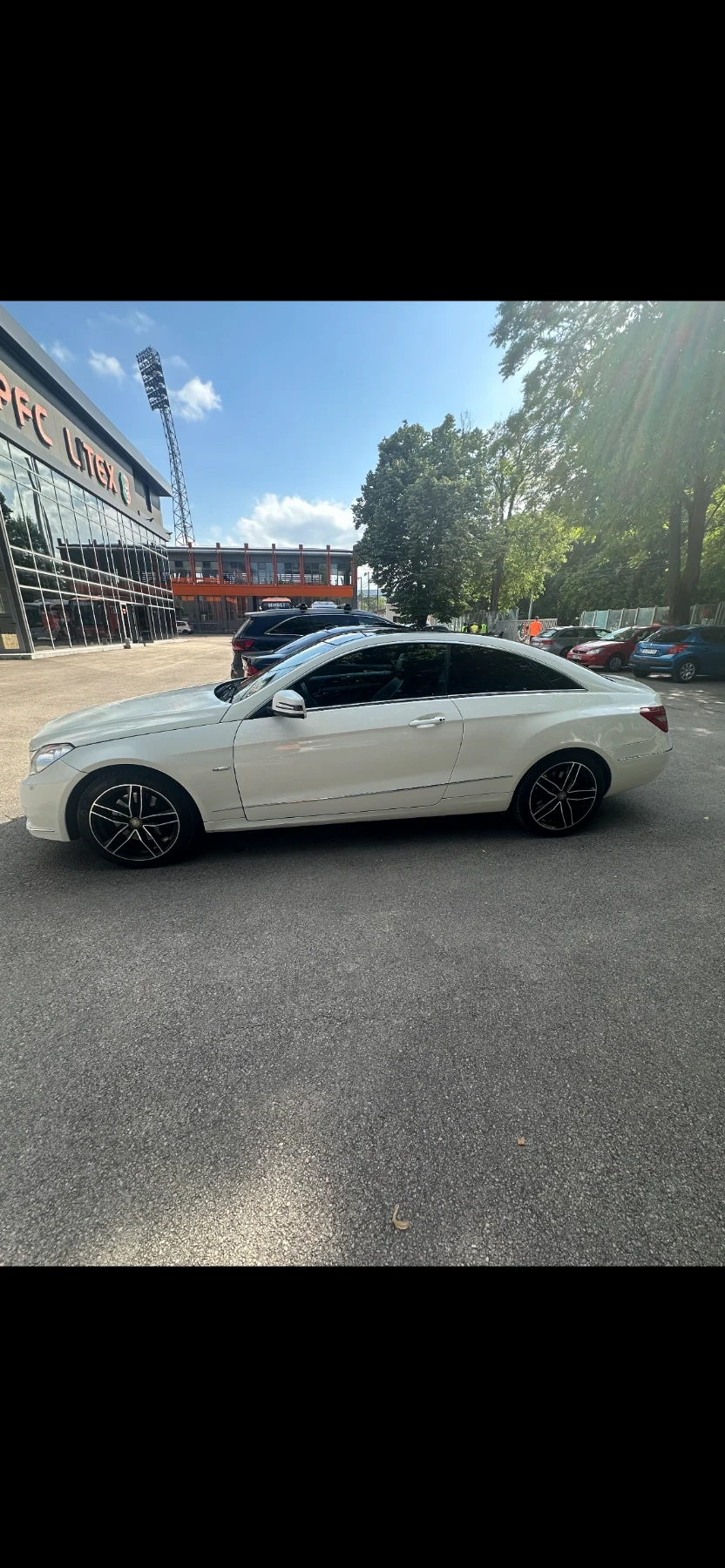 Mercedes-Benz E 250, снимка 2 - Автомобили и джипове - 56372642