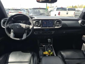 Toyota Tacoma LIMITED CREW CAB SHORT BED| DISTRONIC| ПОДГРЕВИ, снимка 9