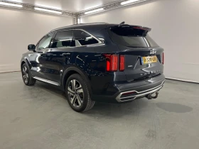 Kia Sorento  1.6 T-GDI Plug-In Hybrid Executive AWD PANO BOSE , снимка 3