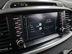 Kia Sorento 2.2 CRDI 4WD - САМО 30% АВАНС, снимка 16
