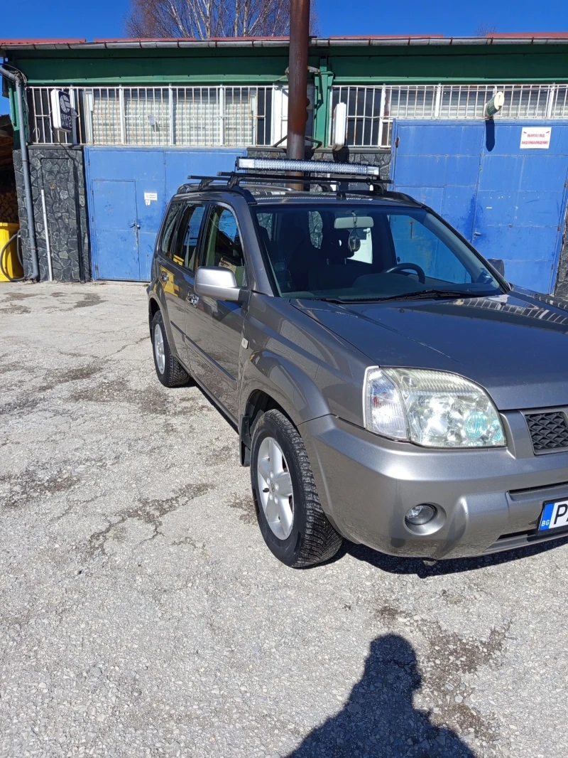 Nissan X-trail 2.2, снимка 3 - Автомобили и джипове - 49359580