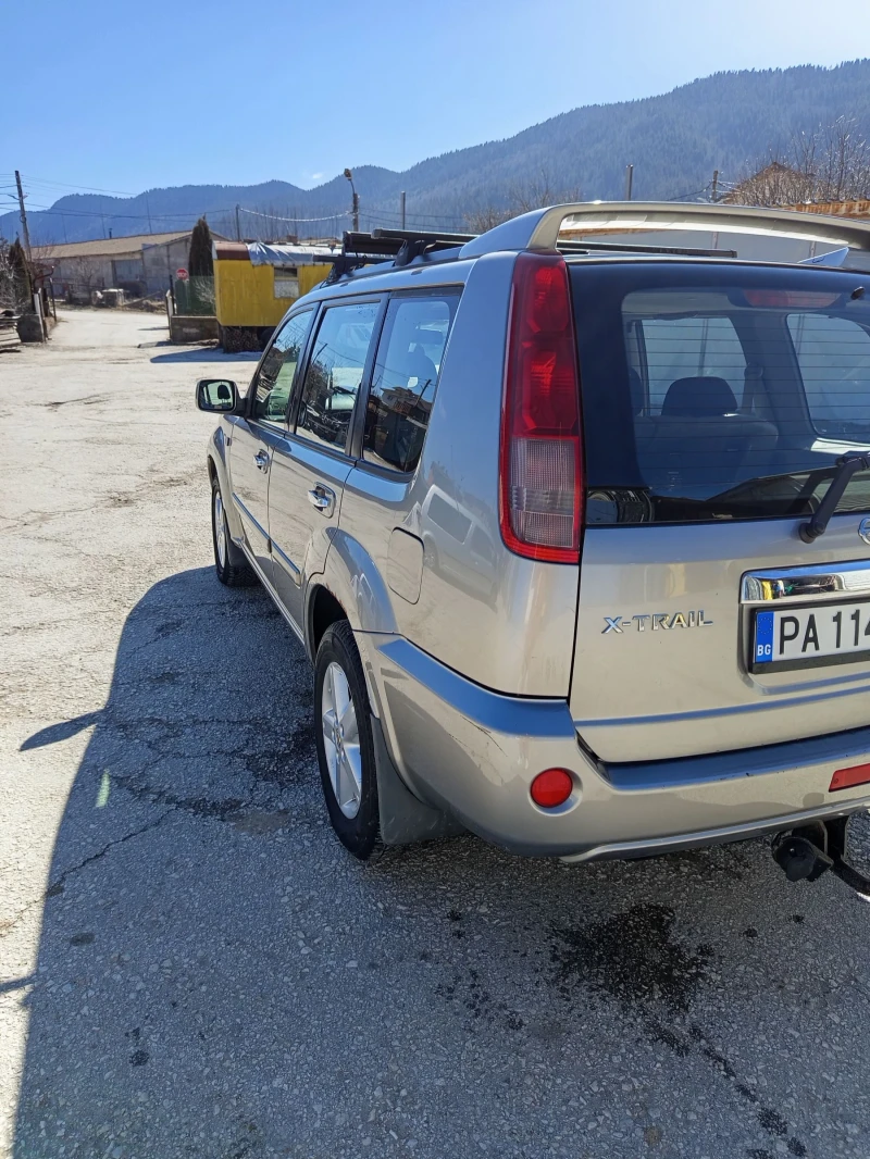 Nissan X-trail 2.2, снимка 6 - Автомобили и джипове - 49359580