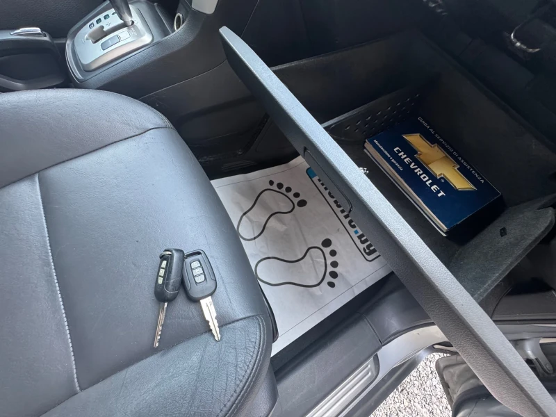 Chevrolet Captiva 2.0 Diesel 4x4, снимка 10 - Автомобили и джипове - 52646467