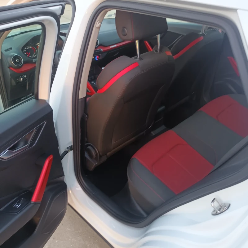 Audi Q2, снимка 9 - Автомобили и джипове - 52147013