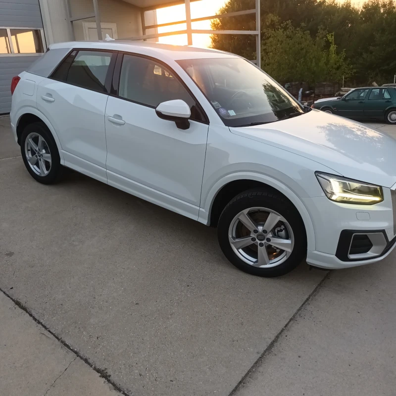 Audi Q2, снимка 3 - Автомобили и джипове - 52147013