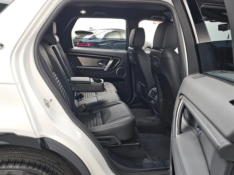 Land Rover Discovery Sport 2.0 Automatic, снимка 12 - Автомобили и джипове - 55931848