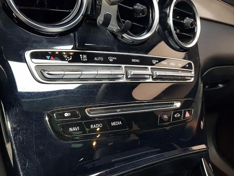 Mercedes-Benz GLC GLC220 d 4MATIC| 170к.с., снимка 11 - Автомобили и джипове - 56199662