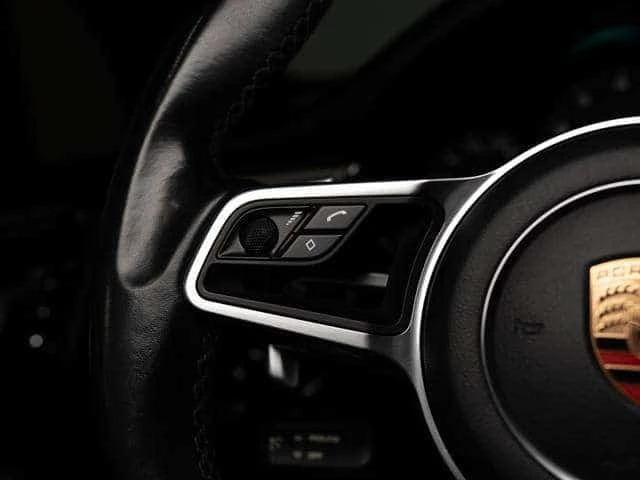 Porsche Macan * GTS| PREMIUM PLUS PKG| PANO* 20 IN* АВТОКРЕДИТ* , снимка 12 - Автомобили и джипове - 56297167
