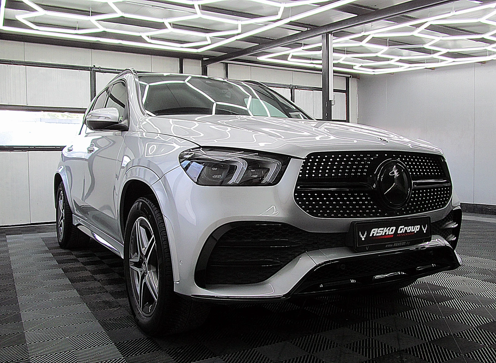 Mercedes-Benz GLE 400 AMG/PANORAMA/360-kamera/KylessGo/СОБСТВЕН ЛИЗИНГ - изображение 3