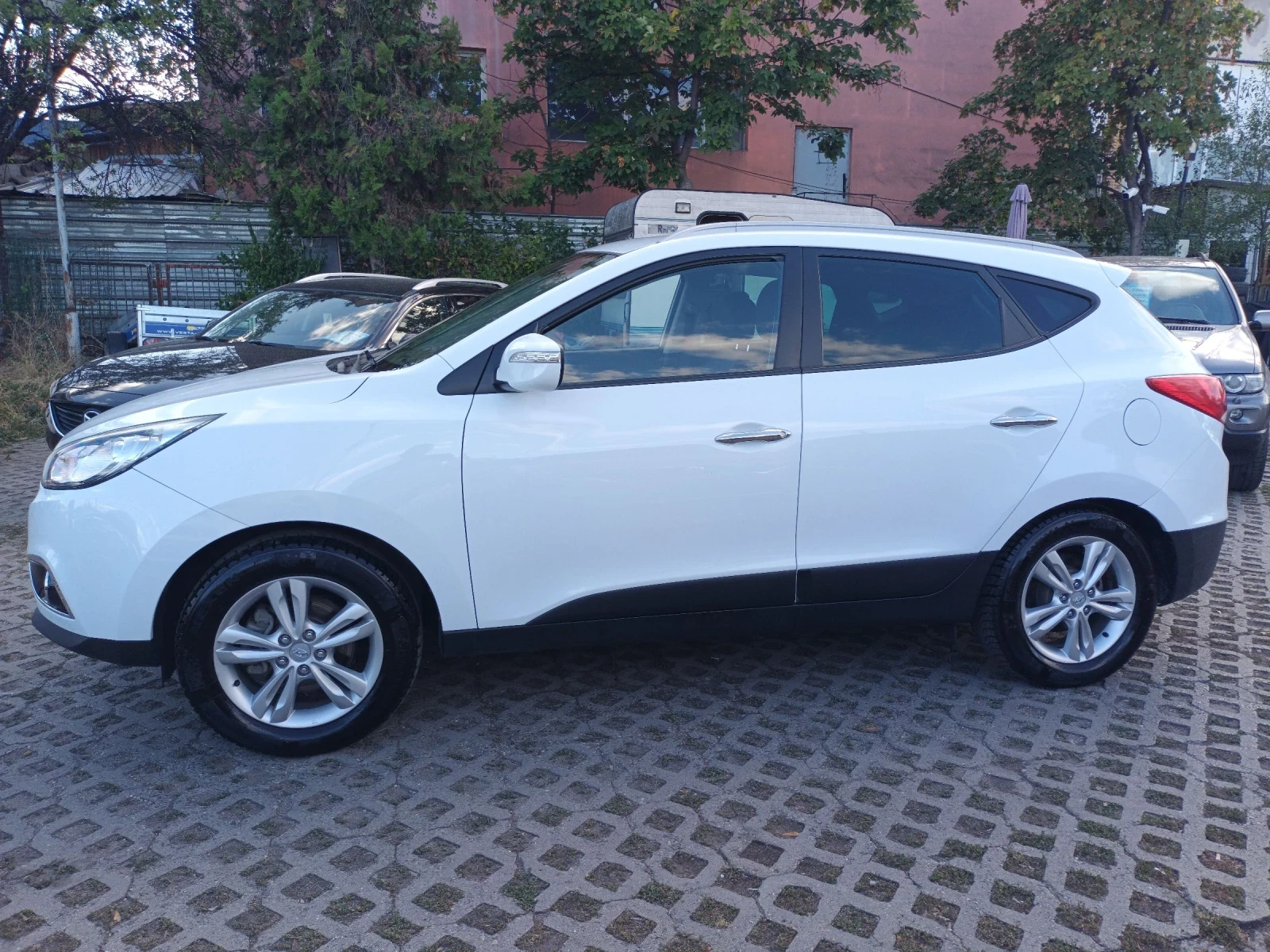 Hyundai IX35 2.0i 163k.c.бензин, 4х4. - изображение 3