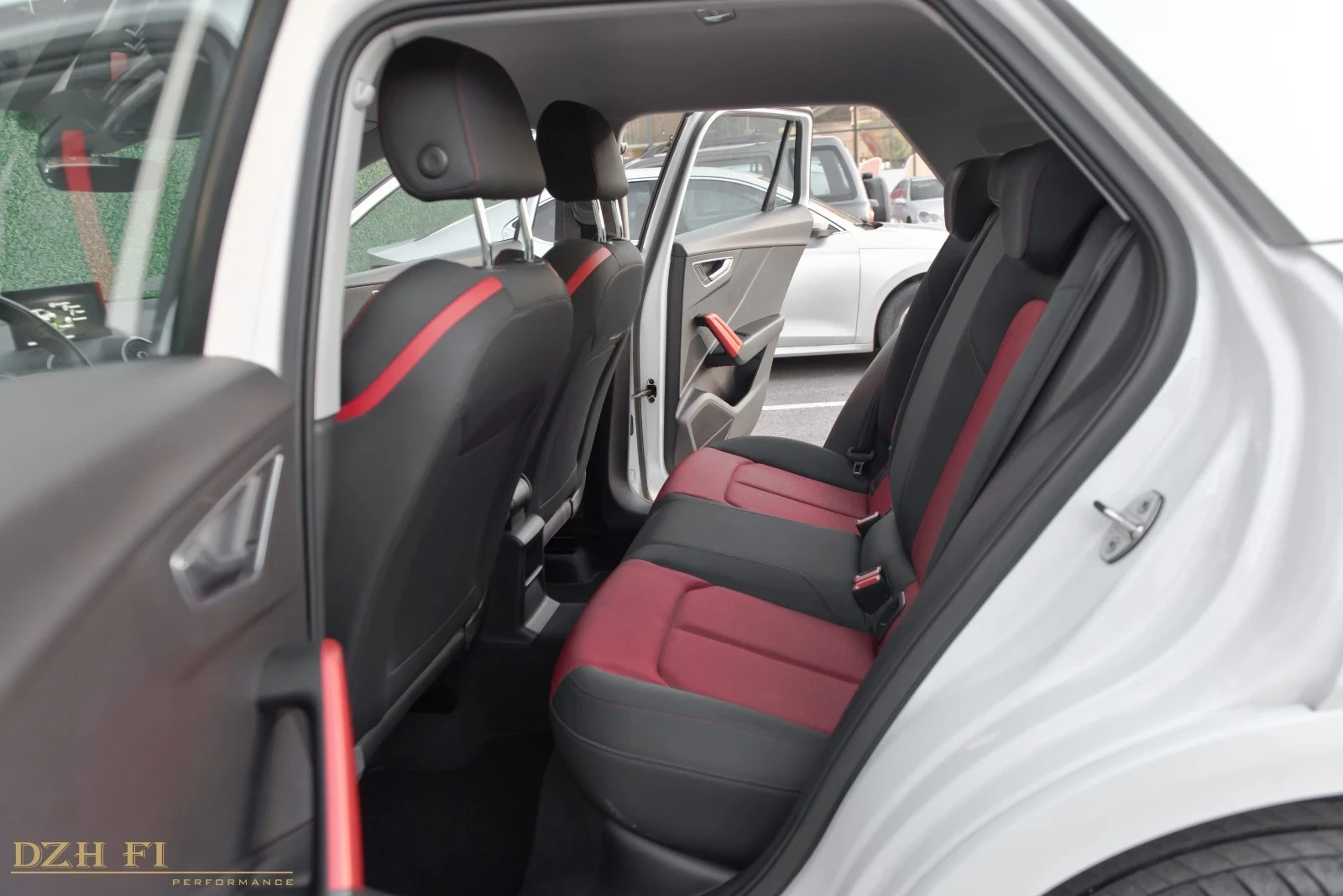 Audi Q2, снимка 15 - Автомобили и джипове - 53841280