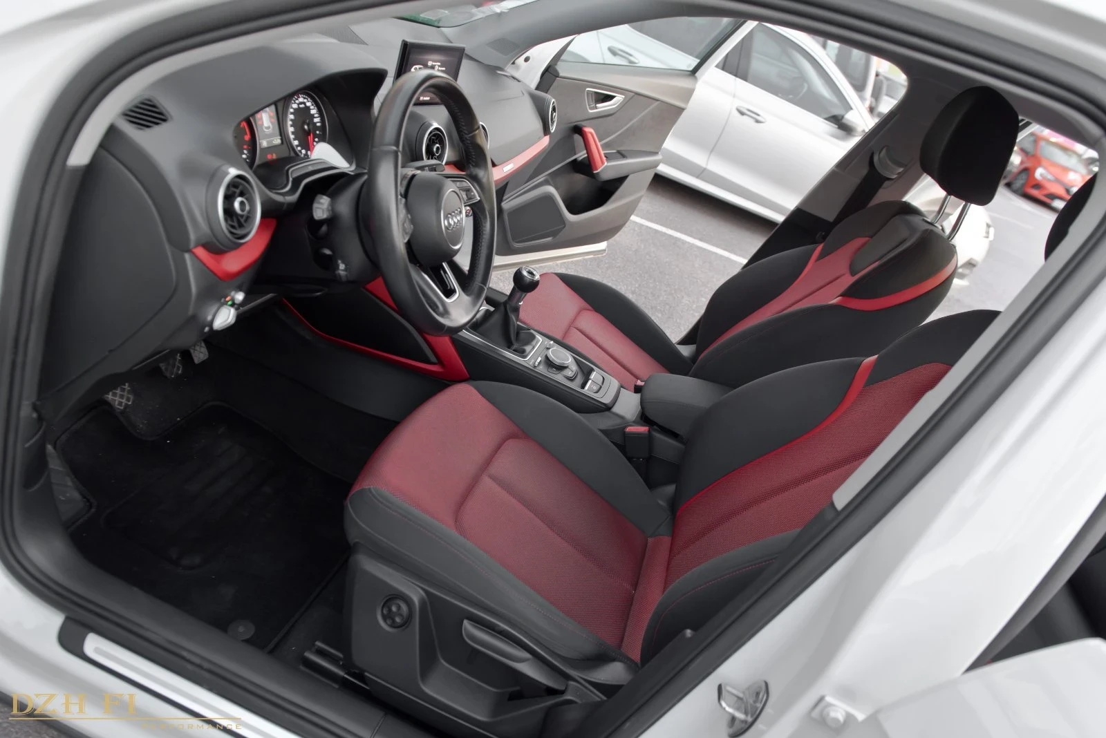 Audi Q2, снимка 13 - Автомобили и джипове - 53841280