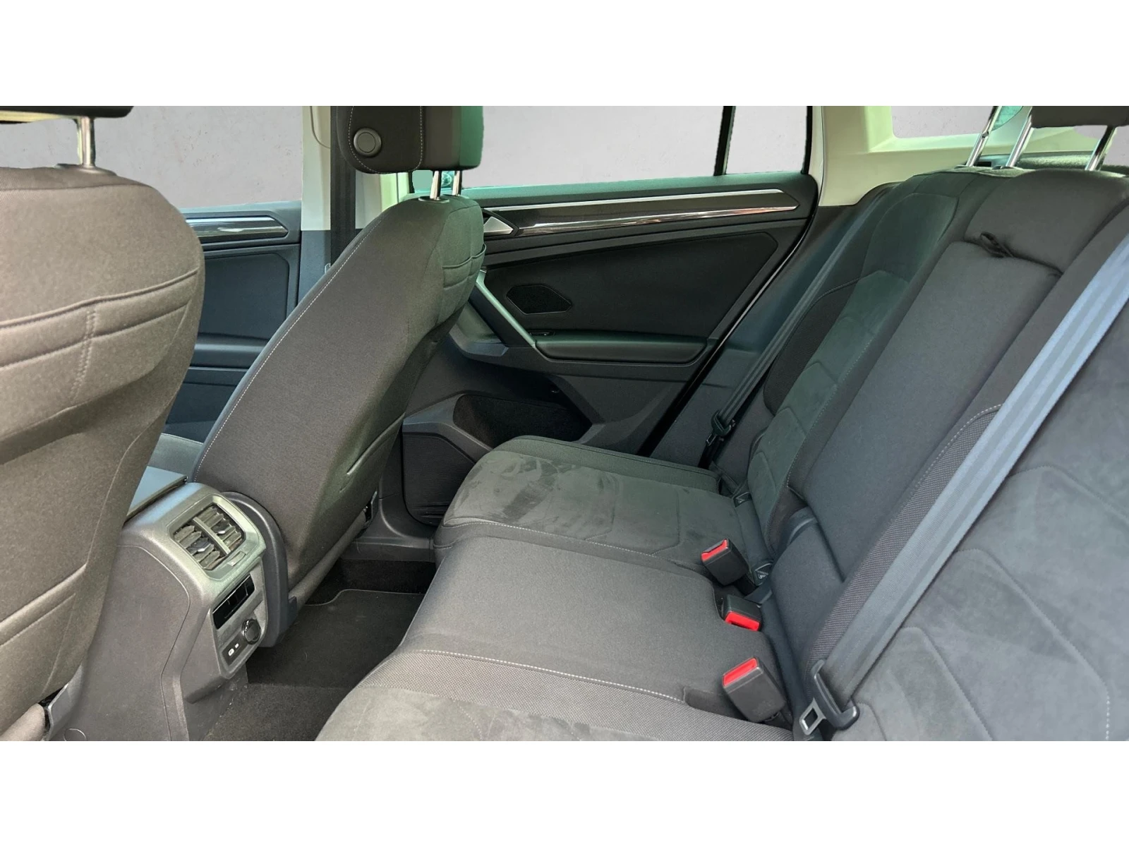 VW Tiguan    842 . | Mobile.bg   11