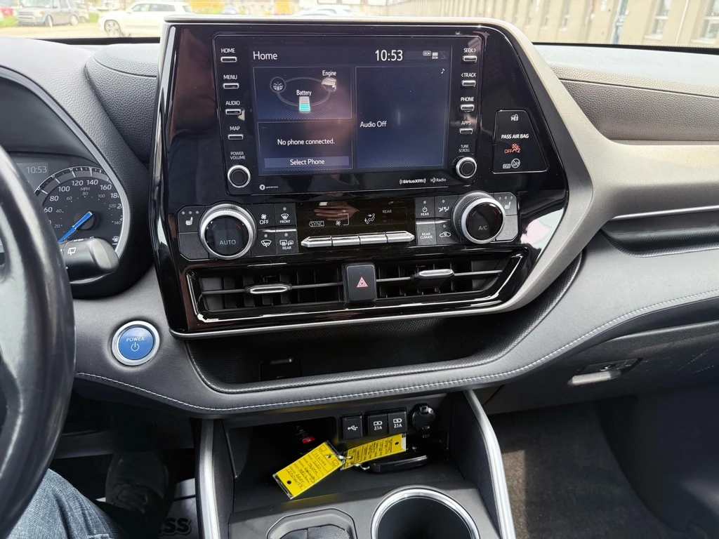 Toyota Highlander XLE AWD Leather/Sunroof/Rear Camera/8 Passe - изображение 8