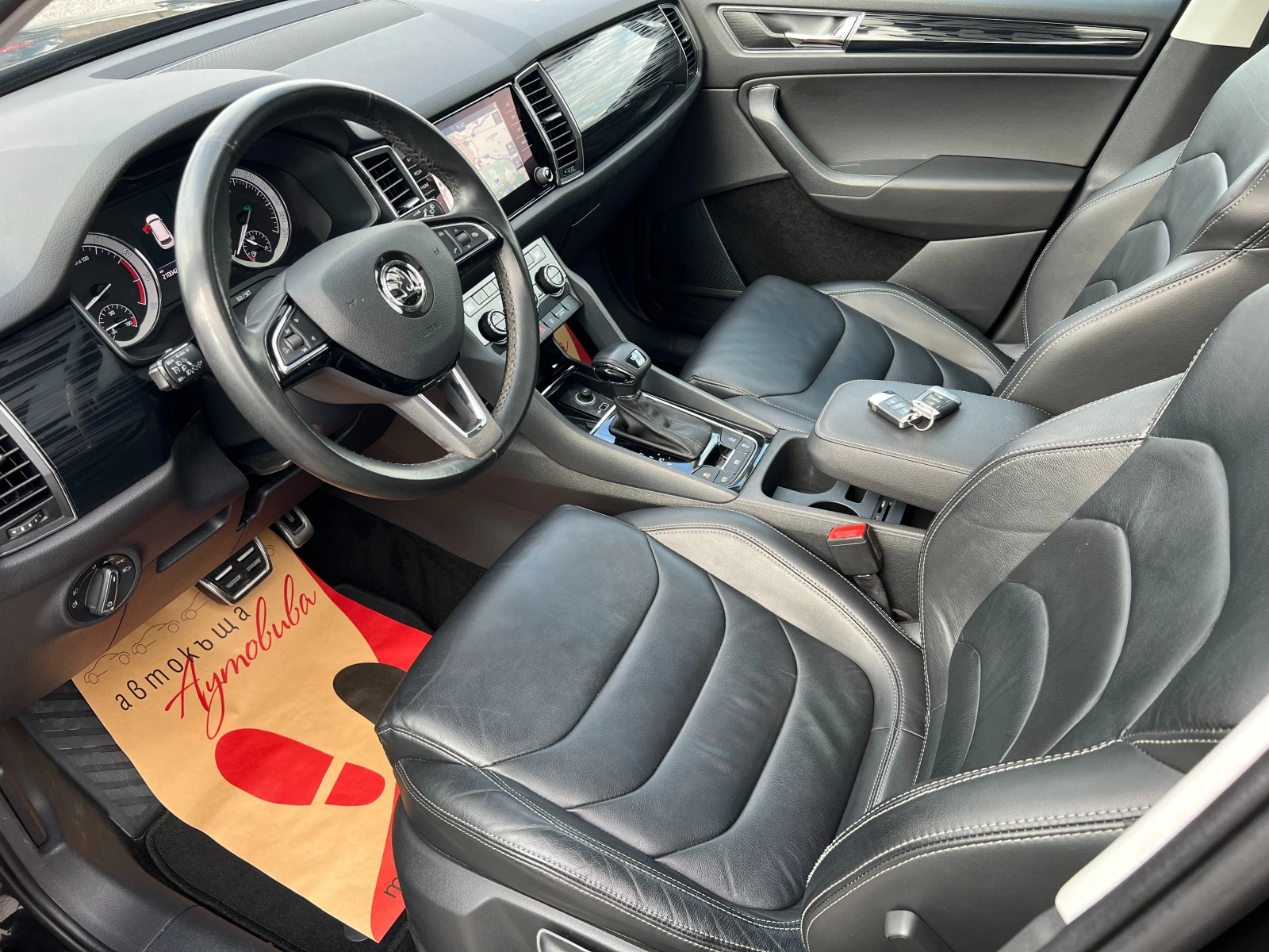 Skoda Kodiaq 2.0TSI 4x4/ПАНОРАМА/КОЖА/RVM/TMBLD7NS1J8097541/, снимка 11 - Автомобили и джипове - 53980944