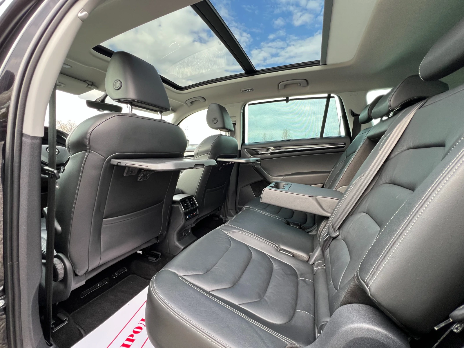 Skoda Kodiaq 2.0TSI 4x4/ПАНОРАМА/КОЖА/RVM/TMBLD7NS1J8097541/, снимка 10 - Автомобили и джипове - 53980944