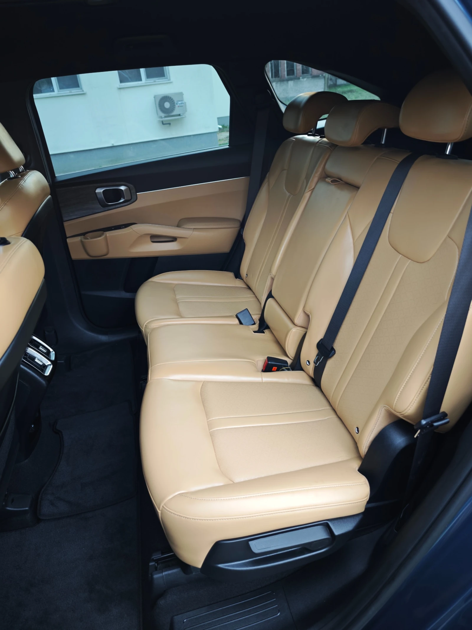 Kia Sorento 2.2 CRDI , снимка 17 - Автомобили и джипове - 53986416