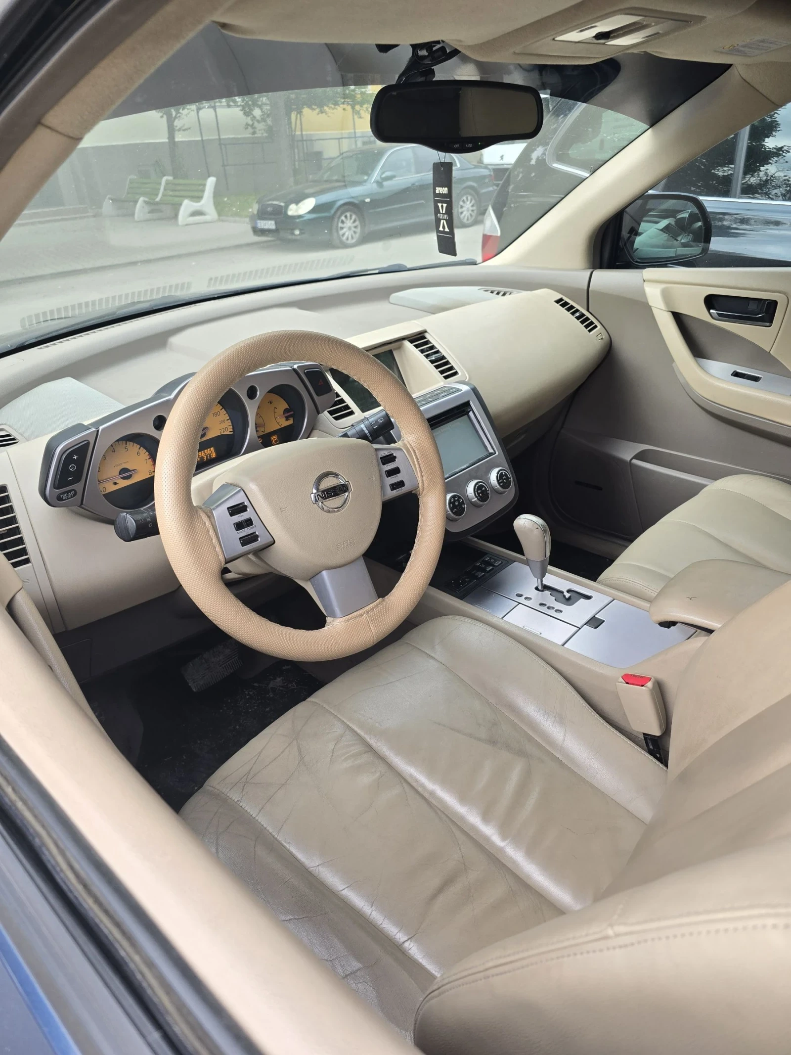 Nissan Murano, снимка 11 - Автомобили и джипове - 54610663
