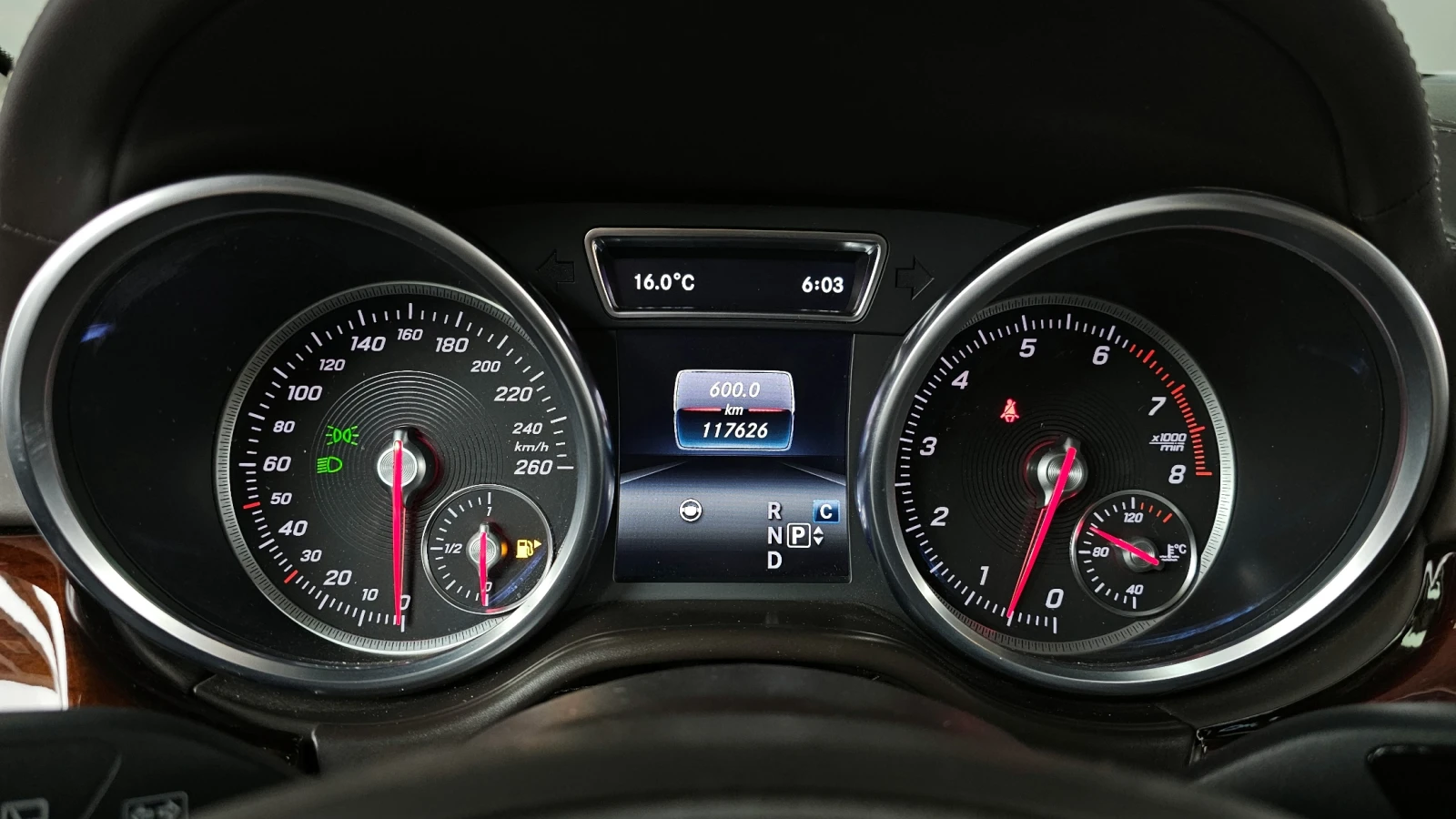 Mercedes-Benz GLS 500 AMG PK* DESIGNO* SOFT-CLOSE* 360* ОБДУХ* TV* HARMA, снимка 8 - Автомобили и джипове - 54749272