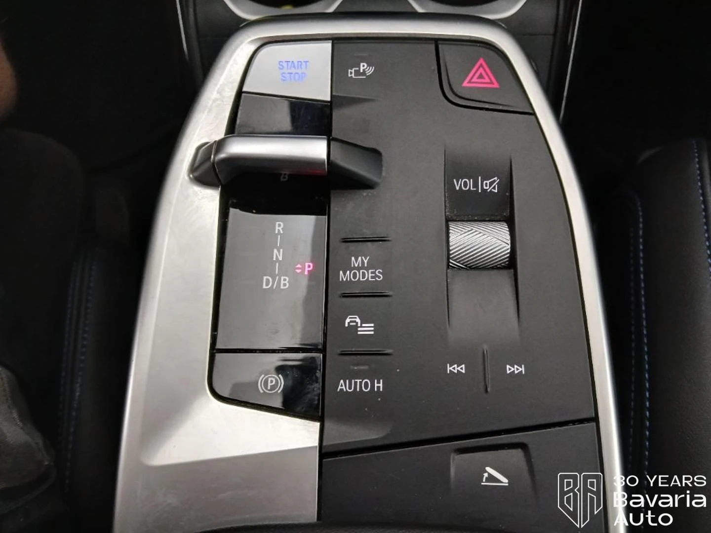 BMW iX1 30 xDrive M Sport Paket, снимка 14 - Автомобили и джипове - 54814655