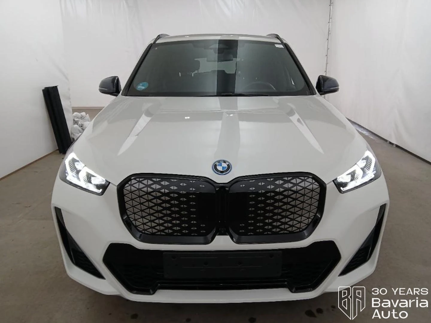 BMW iX1 30 xDrive M Sport Paket, снимка 6 - Автомобили и джипове - 54814655