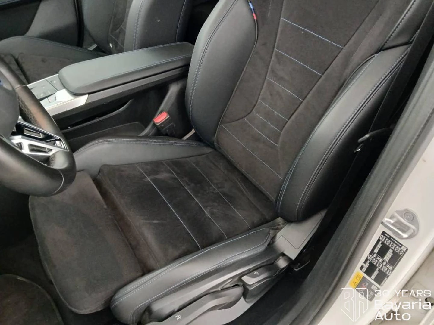BMW iX1 30 xDrive M Sport Paket, снимка 7 - Автомобили и джипове - 54814655