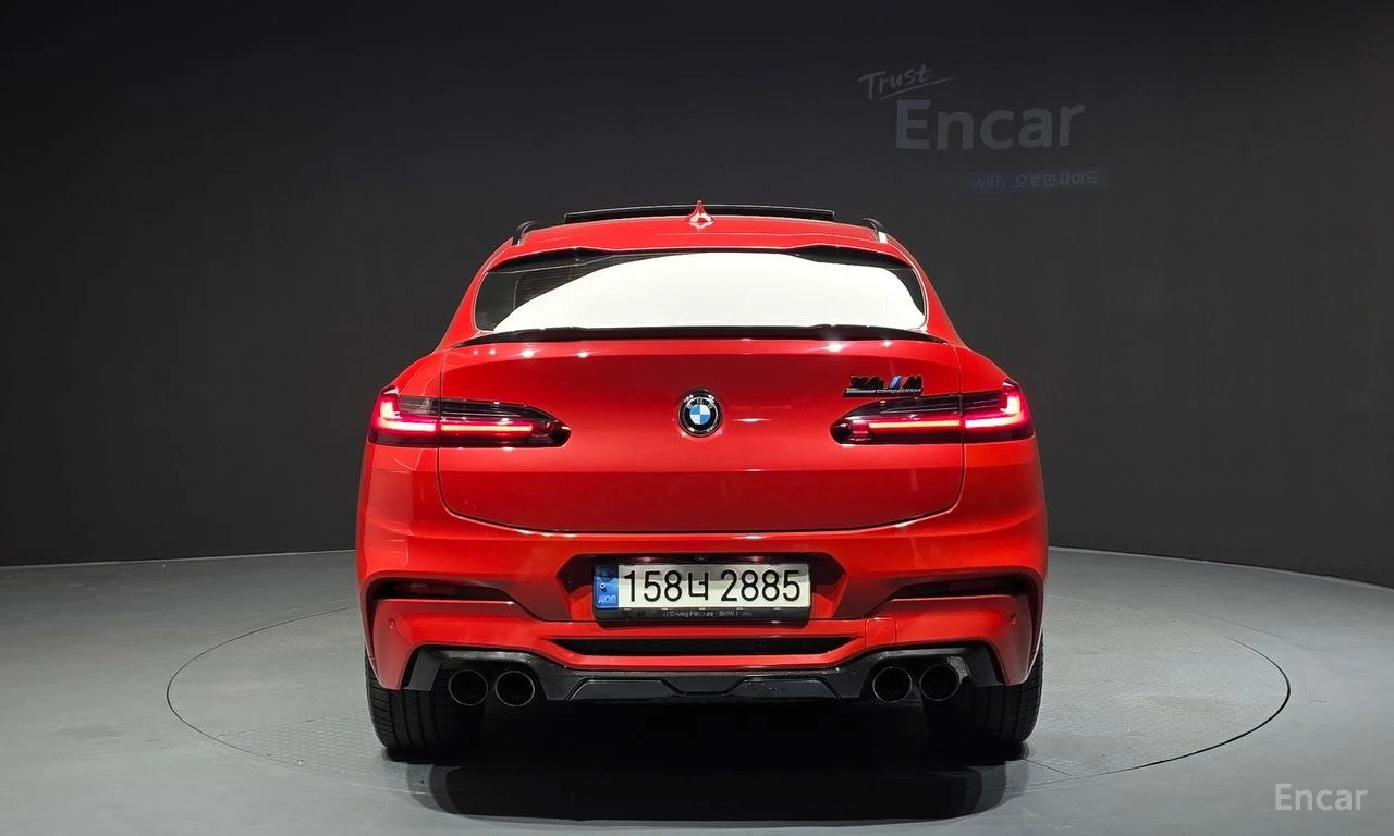 BMW X4 M COMPETITION* CARBON PACKAGE* DISTRONIC* ОБДУХВАН, снимка 3 - Автомобили и джипове - 55027719