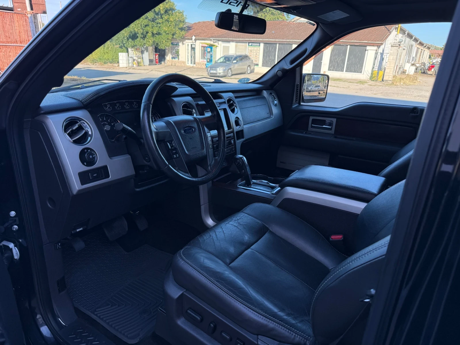 Ford F150 Lariat 5.0 LPG , снимка 8 - Автомобили и джипове - 55954440