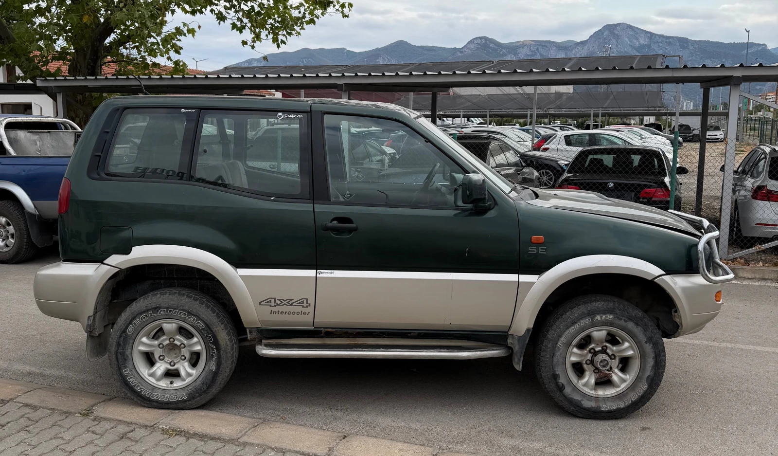 Nissan Terrano 2.7 TDI, снимка 3 - Автомобили и джипове - 56118852