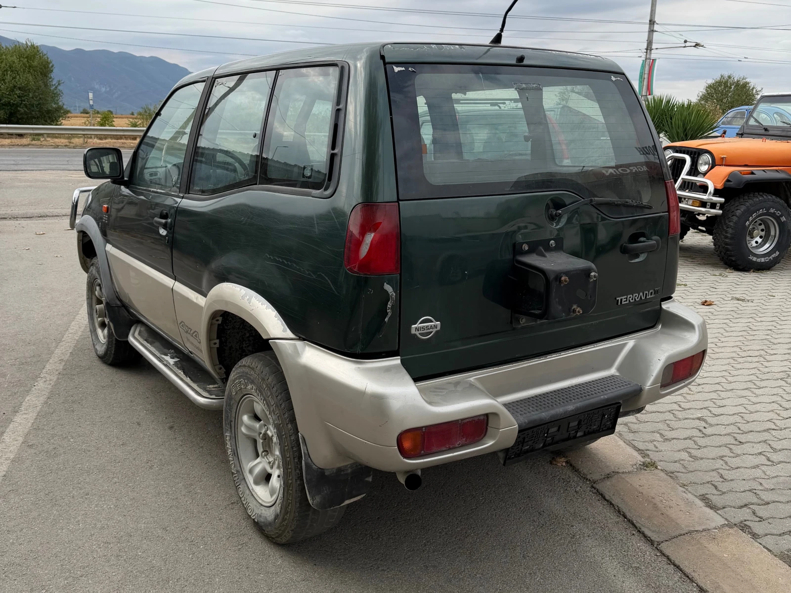 Nissan Terrano 2.7 TDI, снимка 5 - Автомобили и джипове - 56118852