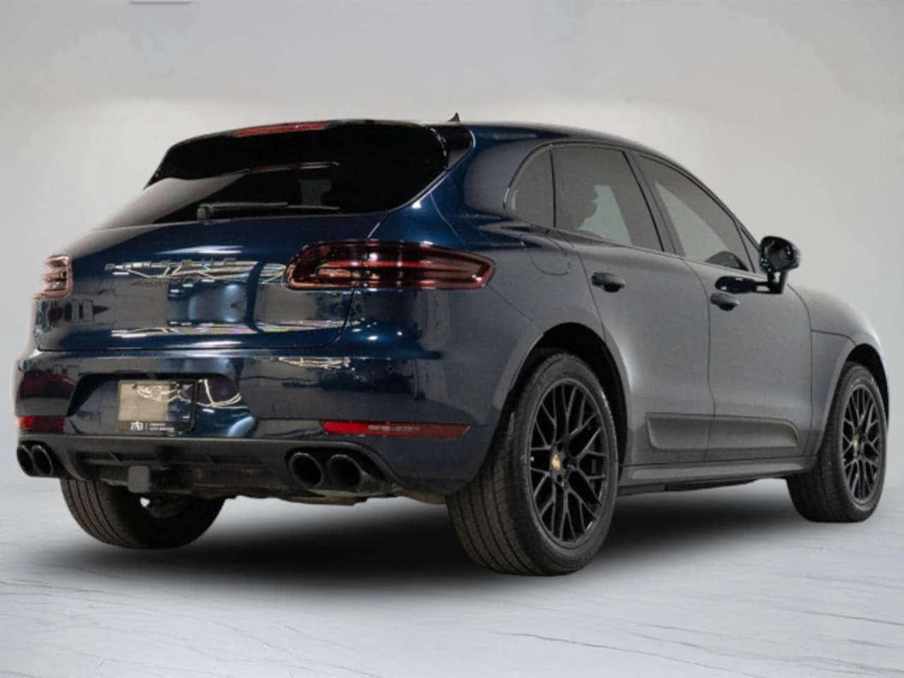 Porsche Macan * GTS| PREMIUM PLUS PKG| PANO* 20 IN* АВТОКРЕДИТ* , снимка 3 - Автомобили и джипове - 56297167