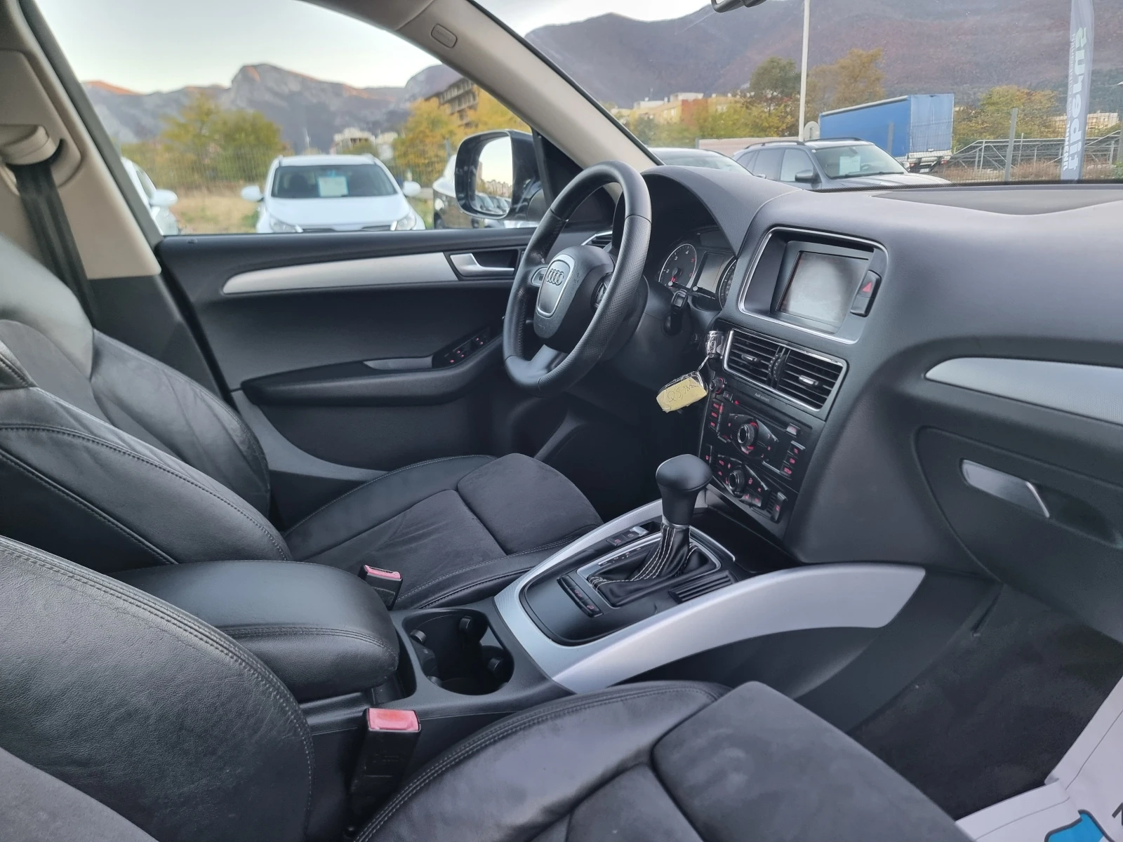 Audi Q5 2.0TDI QUATTRO, снимка 16 - Автомобили и джипове - 56632761