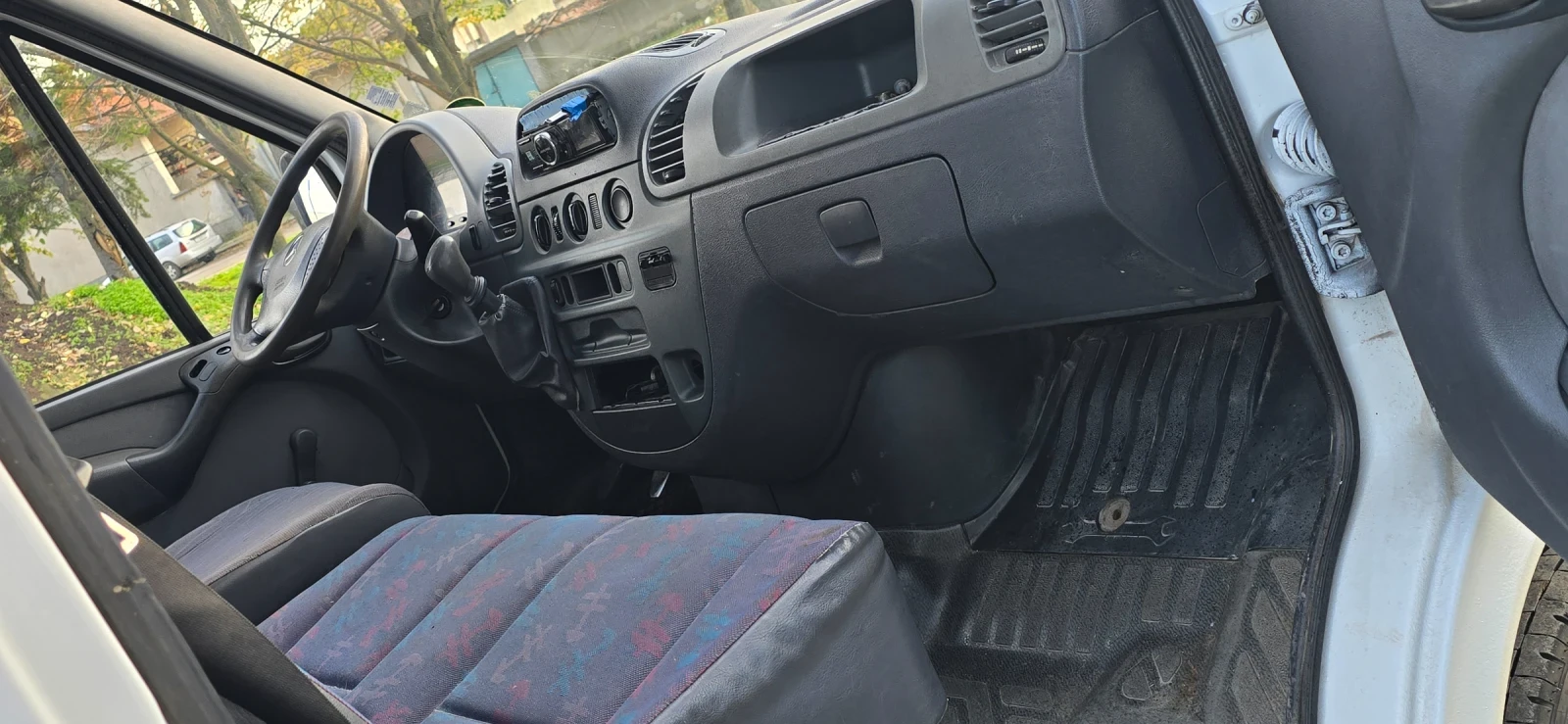 Mercedes-Benz Sprinter 311 2.2 - изображение 6