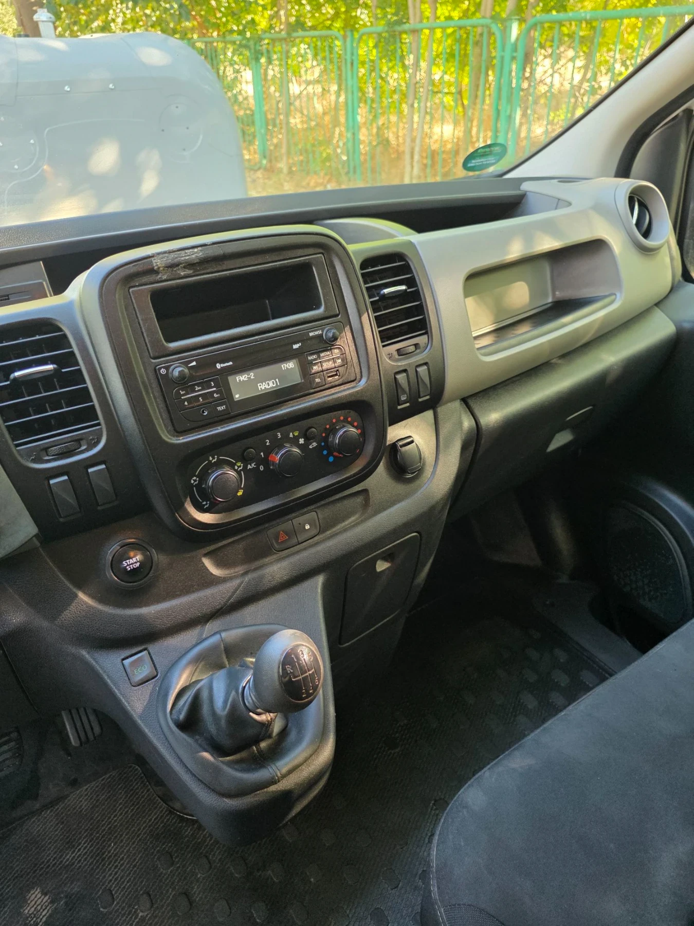 Renault Trafic Клима,  Германия, keyless, снимка 13 - Бусове и автобуси - 55826161