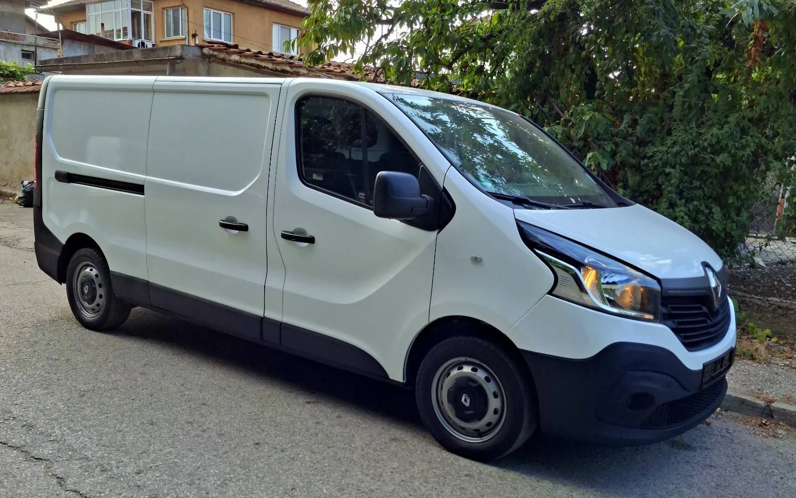 Renault Trafic 1.6, снимка 4 - Бусове и автобуси - 55826161