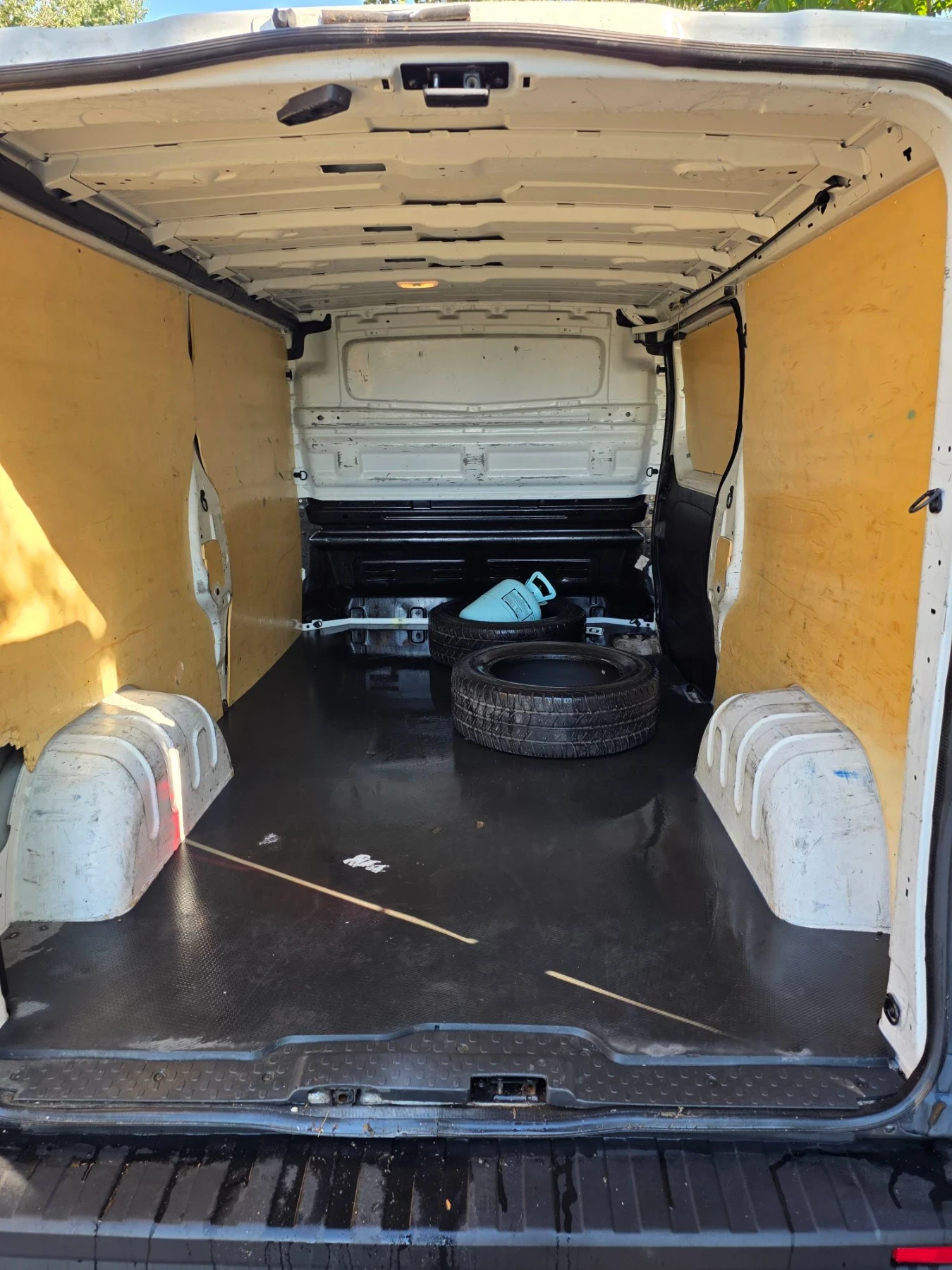 Renault Trafic Клима,  Германия, keyless, снимка 14 - Бусове и автобуси - 55826161