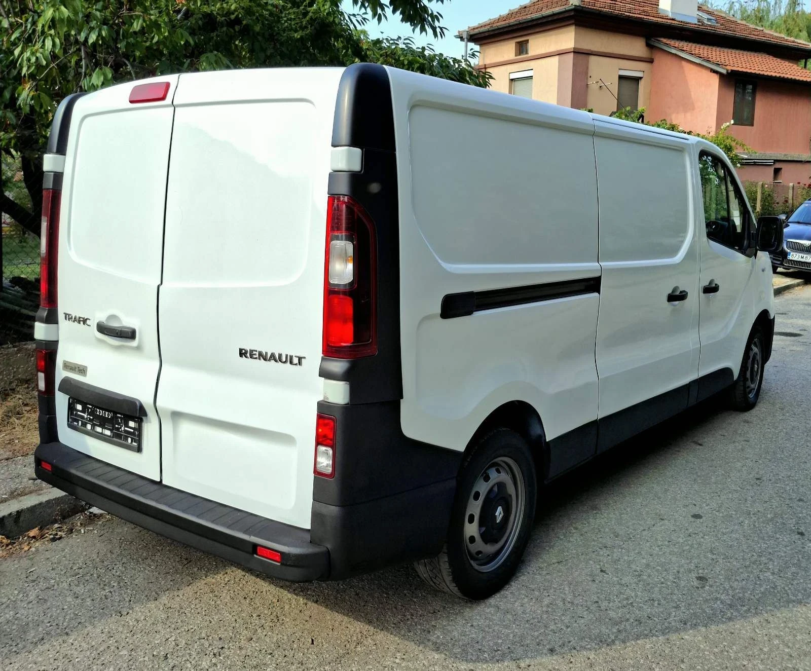 Renault Trafic 1.6, снимка 2 - Бусове и автобуси - 55826161