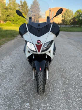 Aprilia Sr SR MAX 300, снимка 4