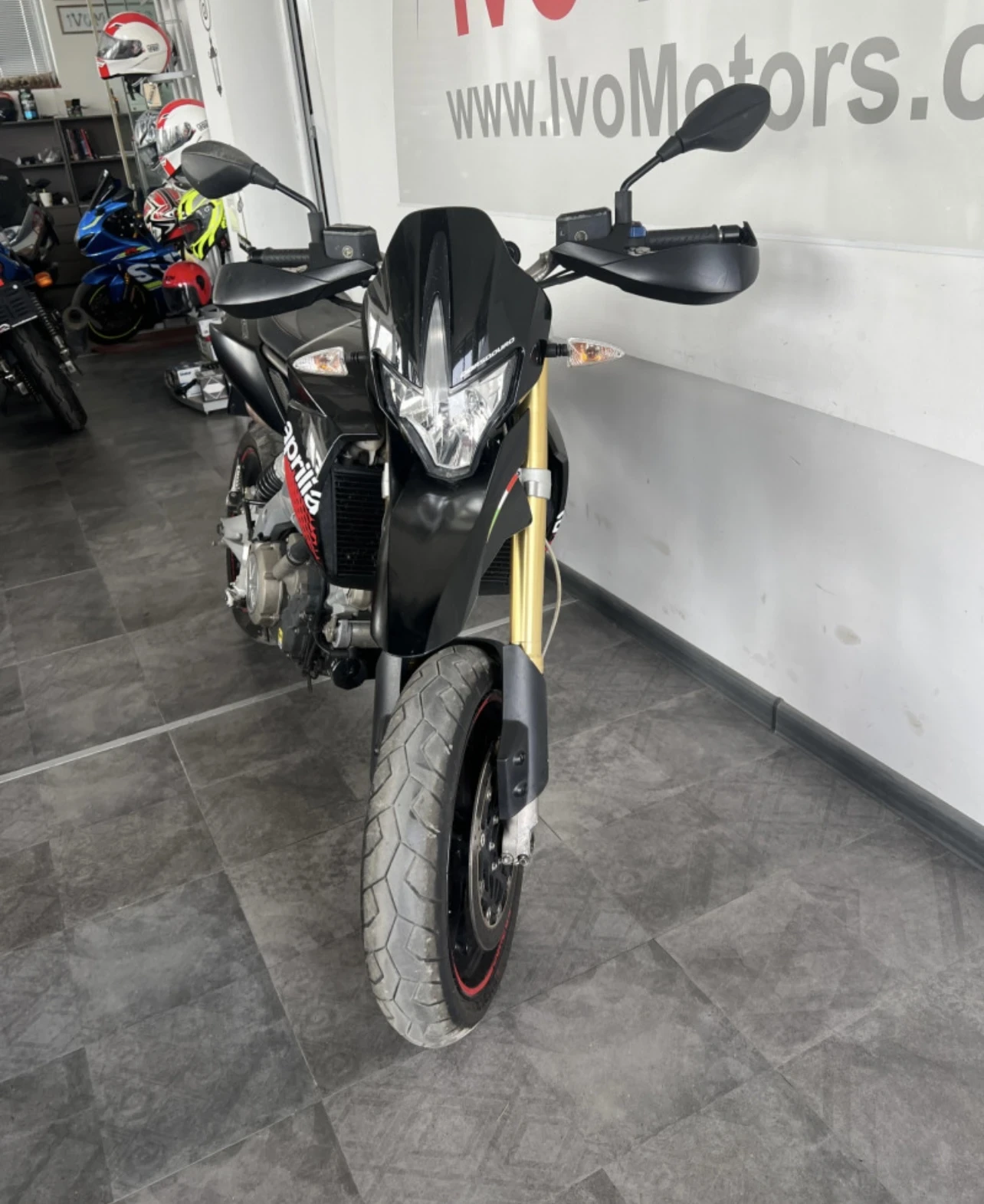 Aprilia Dorsoduro 750 - изображение 5