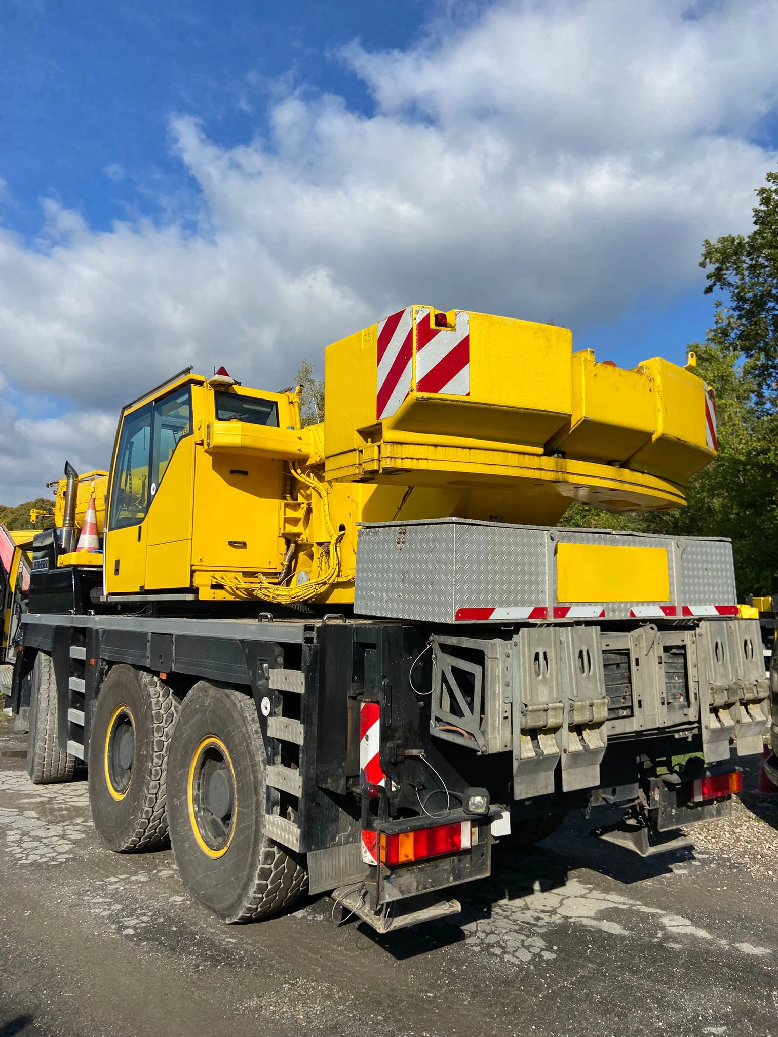 Автокран Друга марка Liebherr LTM 1045-3.1, снимка 3 - Индустриална техника - 53825455